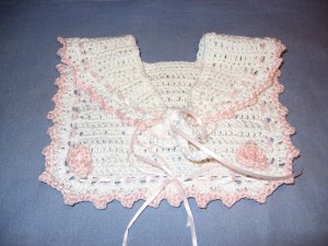 BABY'S CROCHET BIB
